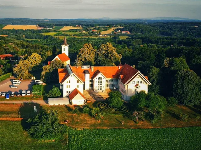 Dom duhovnosti Kančevci