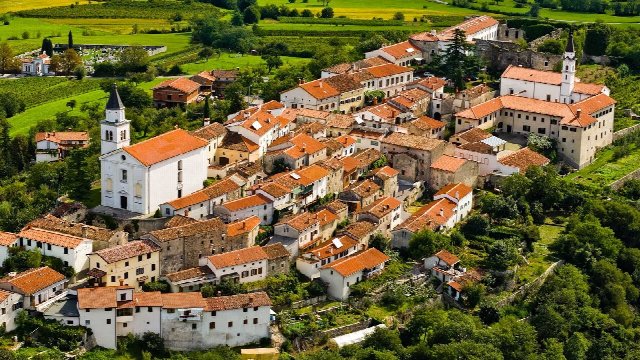 Kapucinski samostan Vipavski Križ